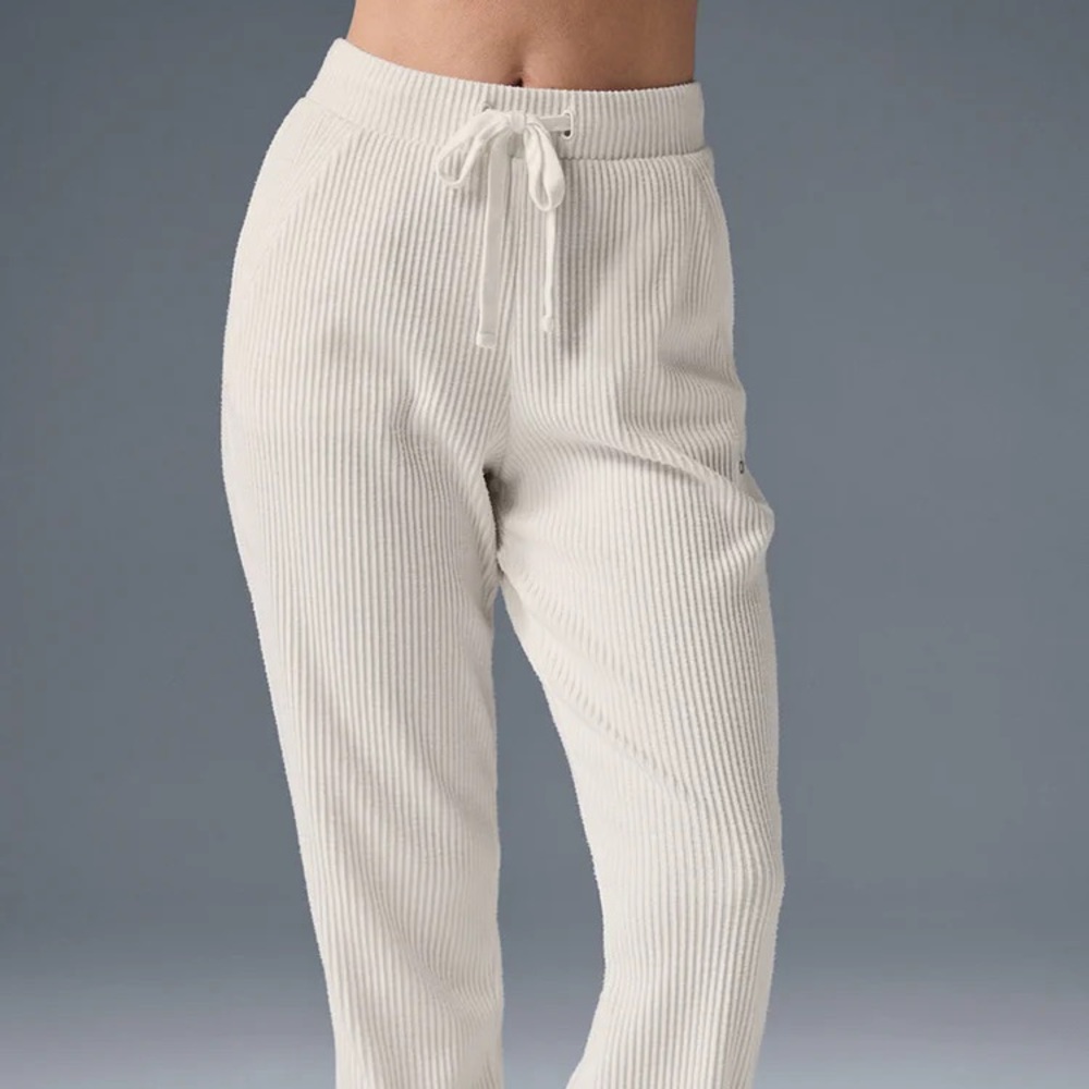 ALO Yoga Muse Ivory Ribbed Joggers